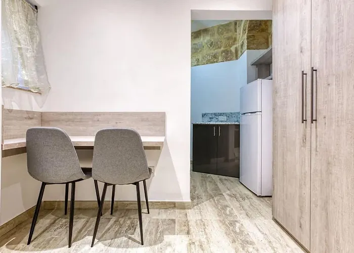 Retreat In The Heart Of Qormi Village *