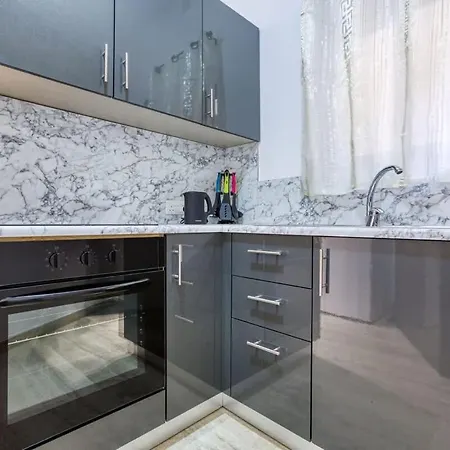 Apartament Retreat In The Heart Of Qormi Village Santa Vennera