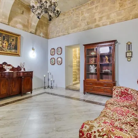 Retreat In The Heart Of Qormi Village Santa Vennera