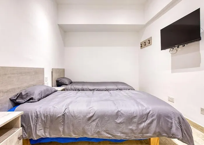 Retreat In The Heart Of Qormi Village Appartement Santa Vennera